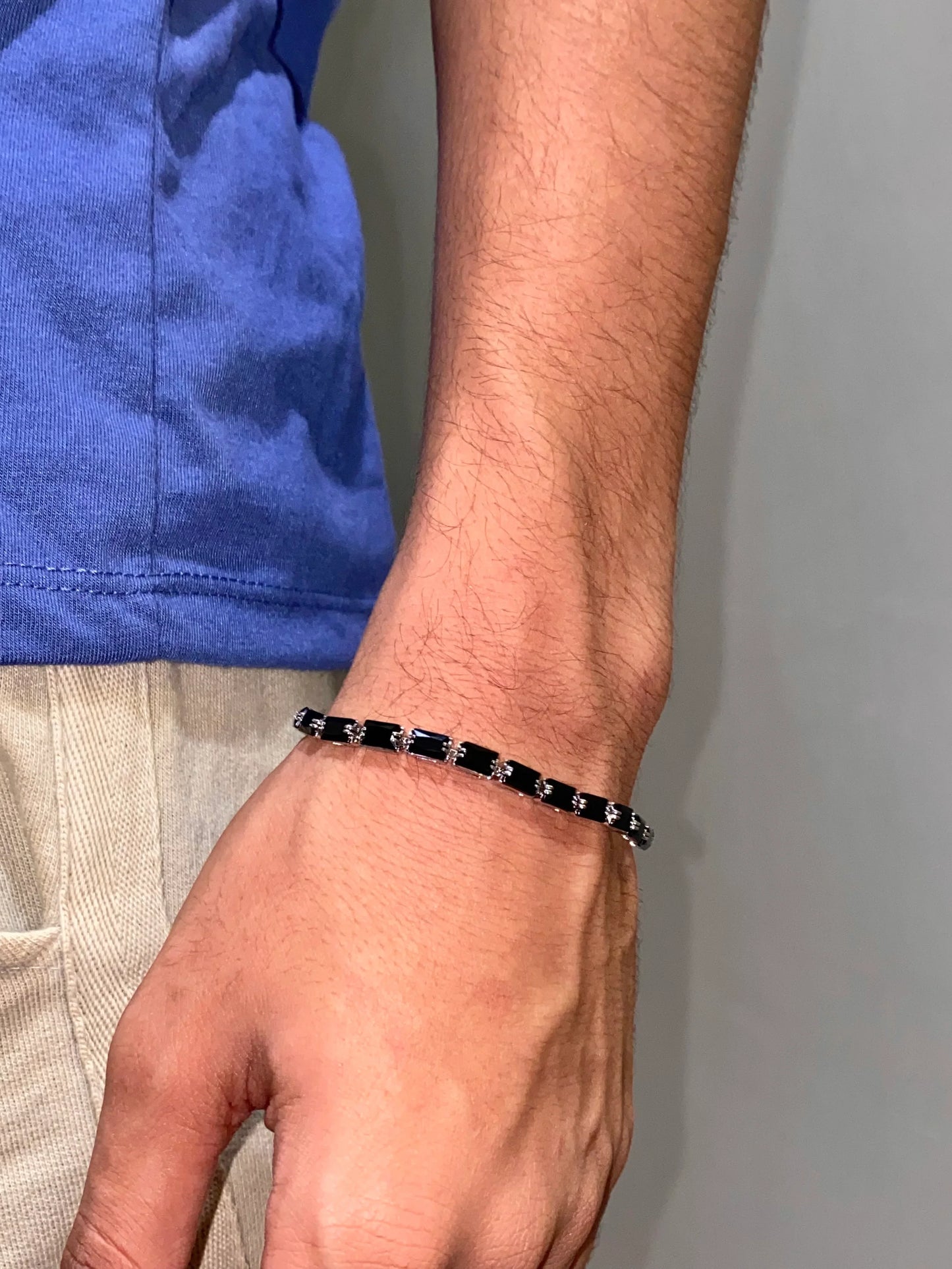 BLACK EMERALD CUT TENNIS BRACELET ( 4MM )